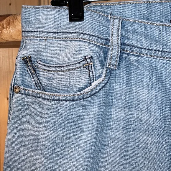 Foster Jeans Co. Bootcut Jeans 8 - Picture 3 of 8